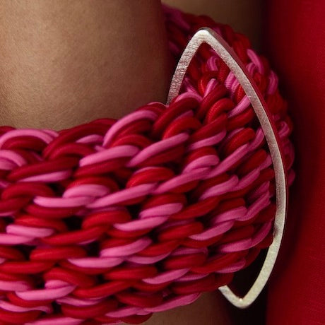 Multi  Colour Tug Curve Cuff