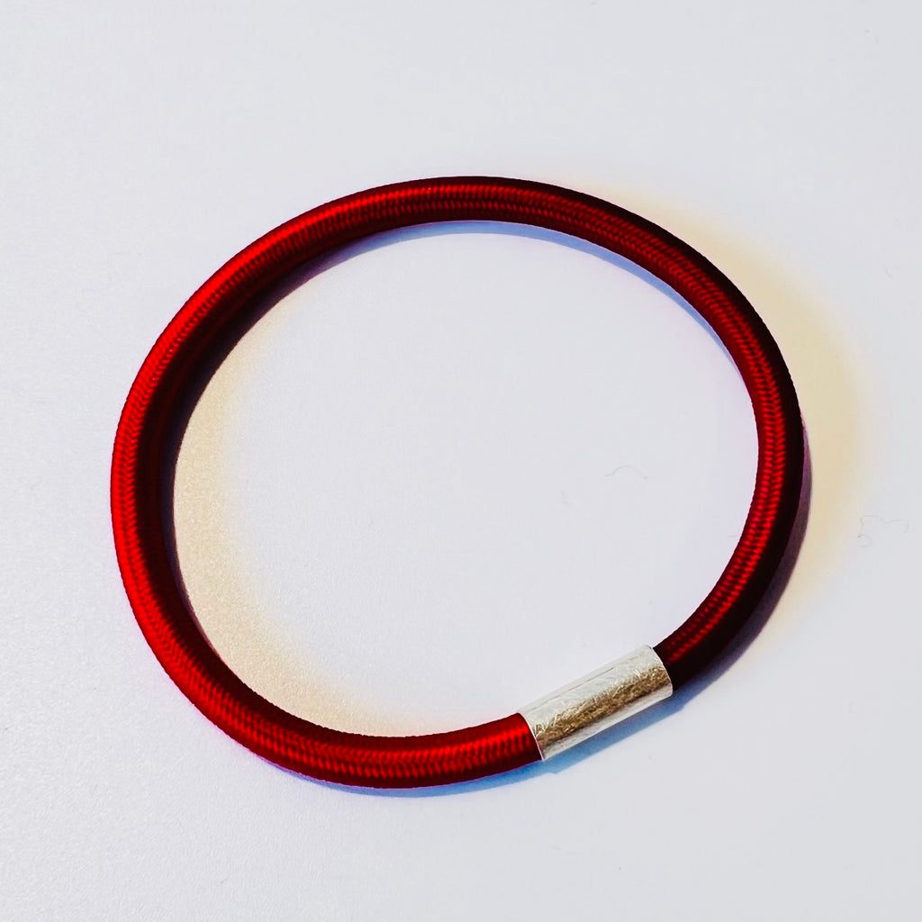 Archive Sale Slim Loop Bangle Medium Scarlet + Red