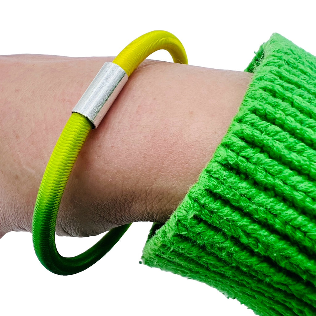 Buoy Zest Loop Bangle